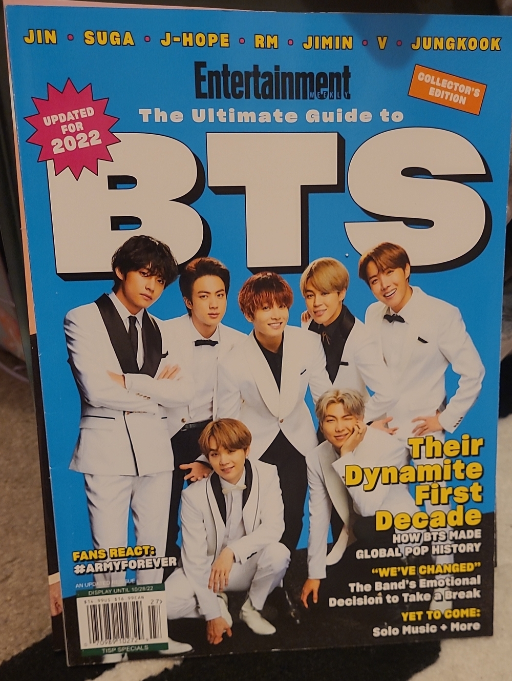 Entertainment Weekly: The Ultimate Guide to BTS - Blue Cover (2022)